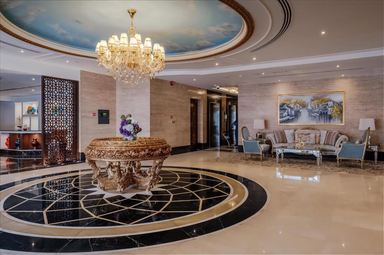 Crystal Plaza Al Majaz Hotel Sharjah Exterior foto